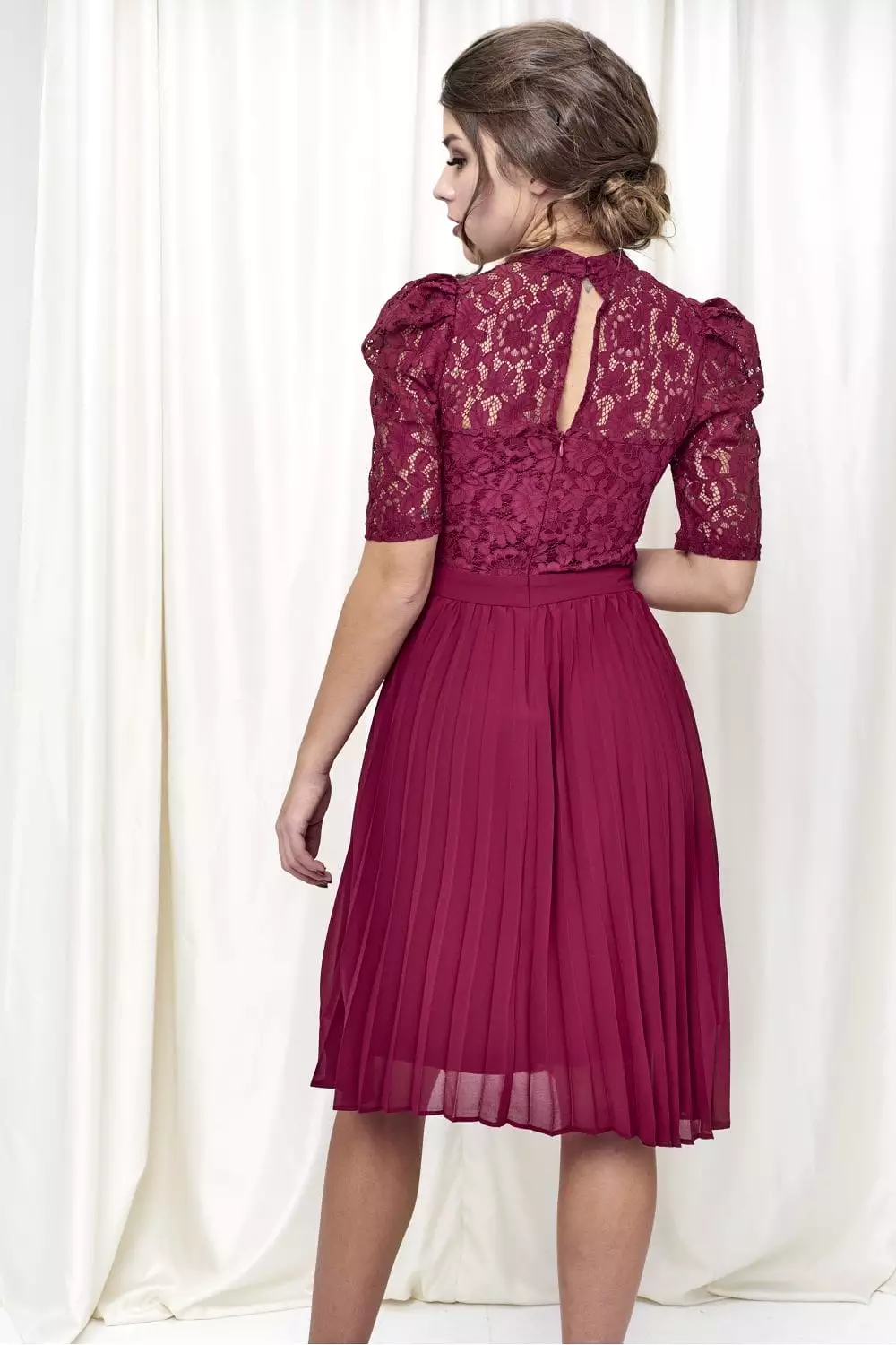 Double Second Pleated Lace Dress