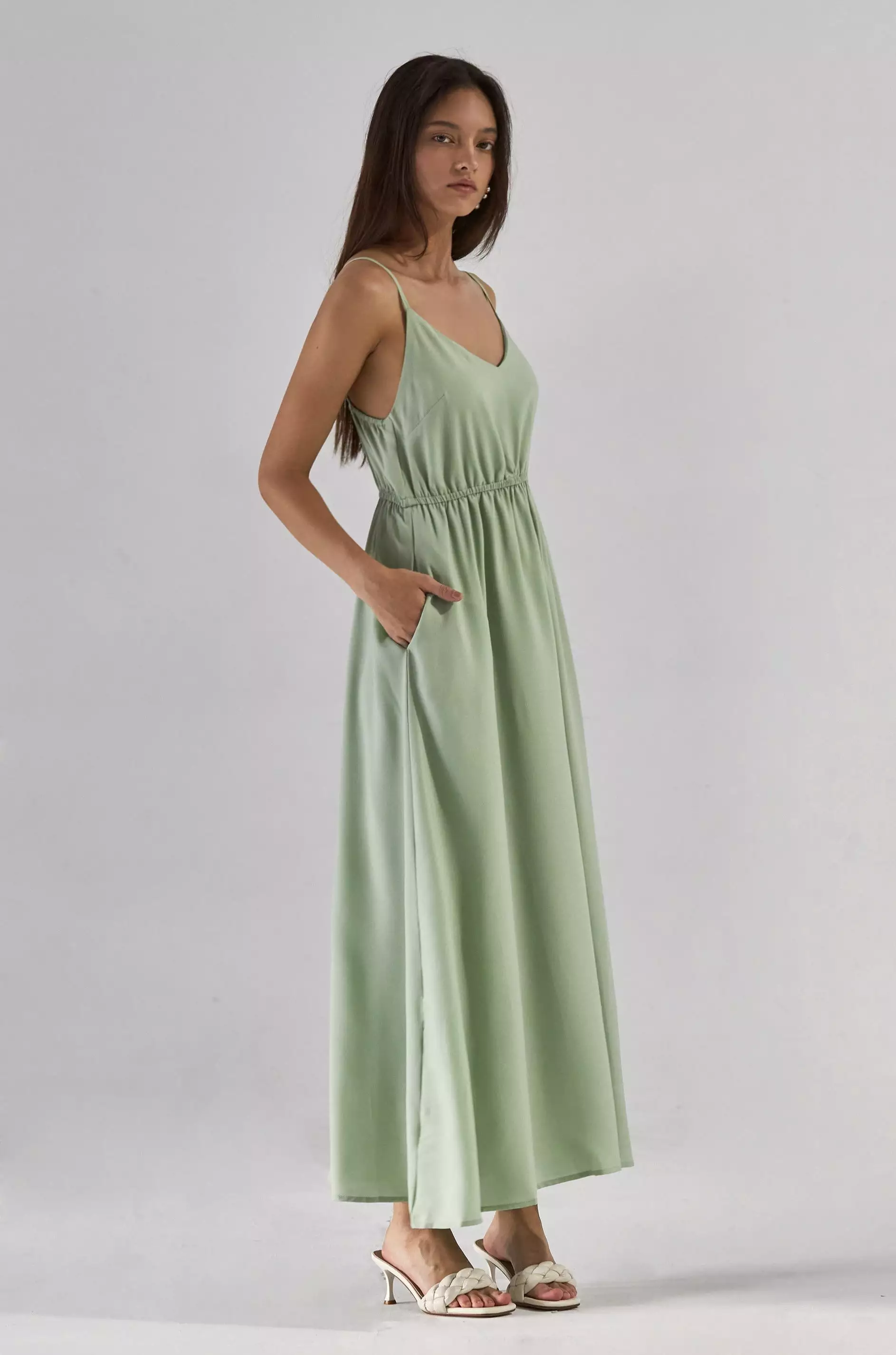 Missing calls elastic maxi dress green