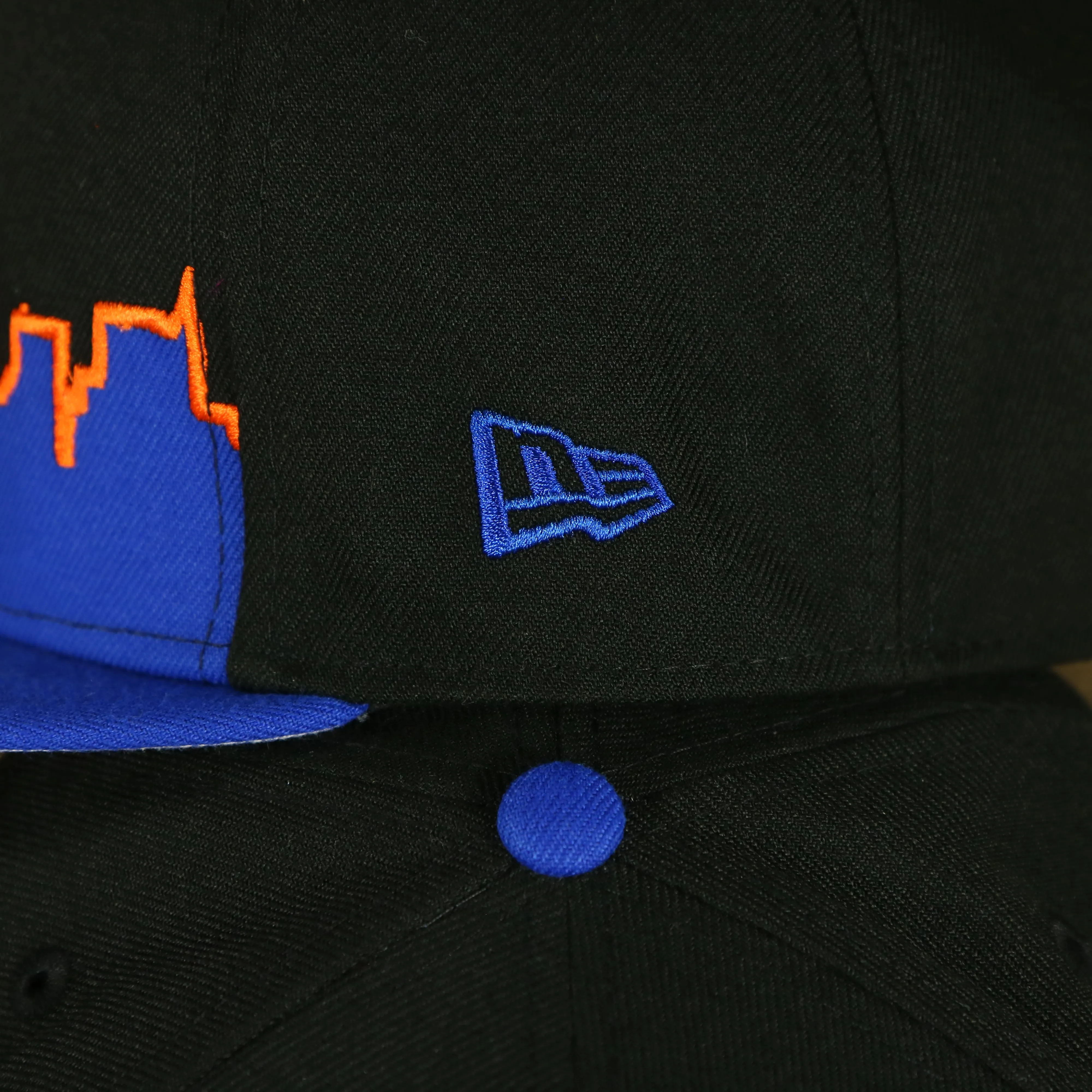 New York Knicks City Skyline Side Patch 9Fifty Snapback Hat | New York Skyline 950